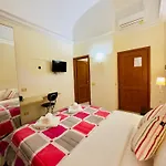 Πανσιόν Victorio Palace *